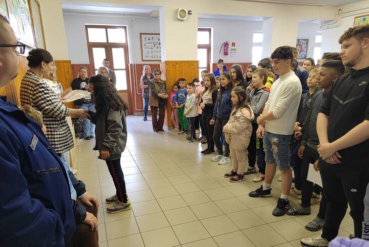 Bes-cigny mesemond verseny s rajzplyzat